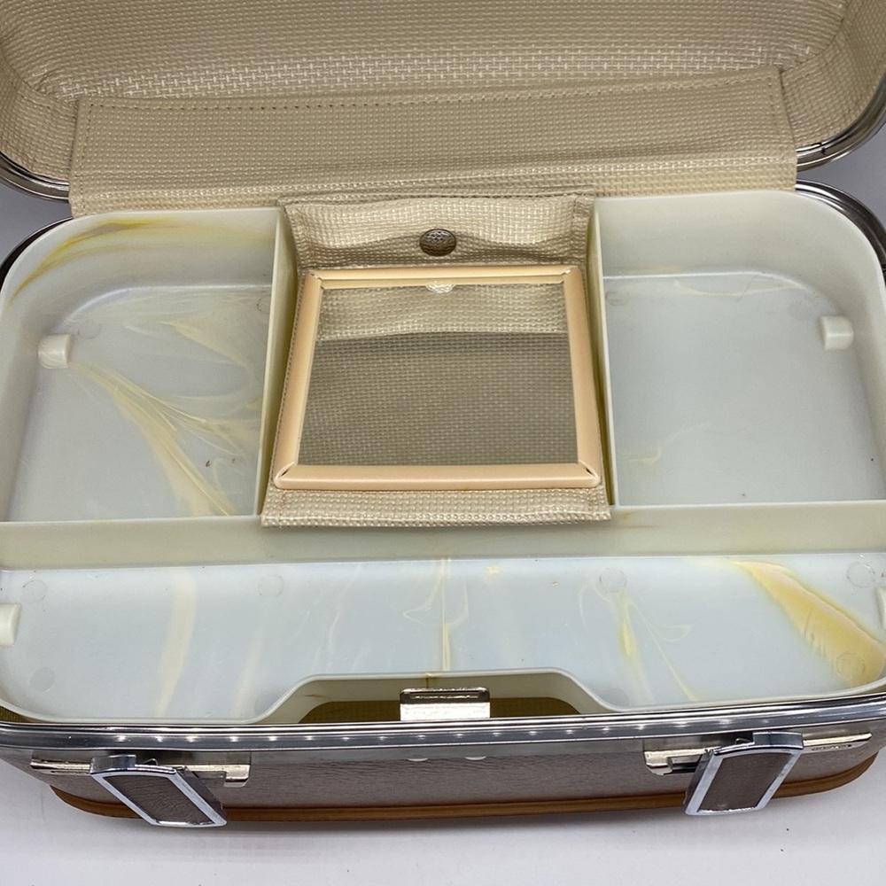 Vintage American Tourister Train Case Cosmetic Hard Case Luggage - Picture 9 of 15